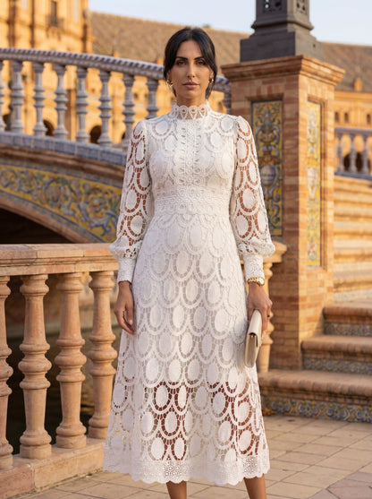 CARMONA — Robe en Dentelle Printanière